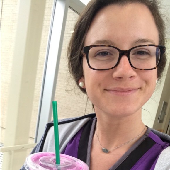 Meet your Posher, Alexandria - Picture 1 of 1